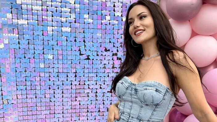 Fahriye Evcen’in tatili devam ediyor